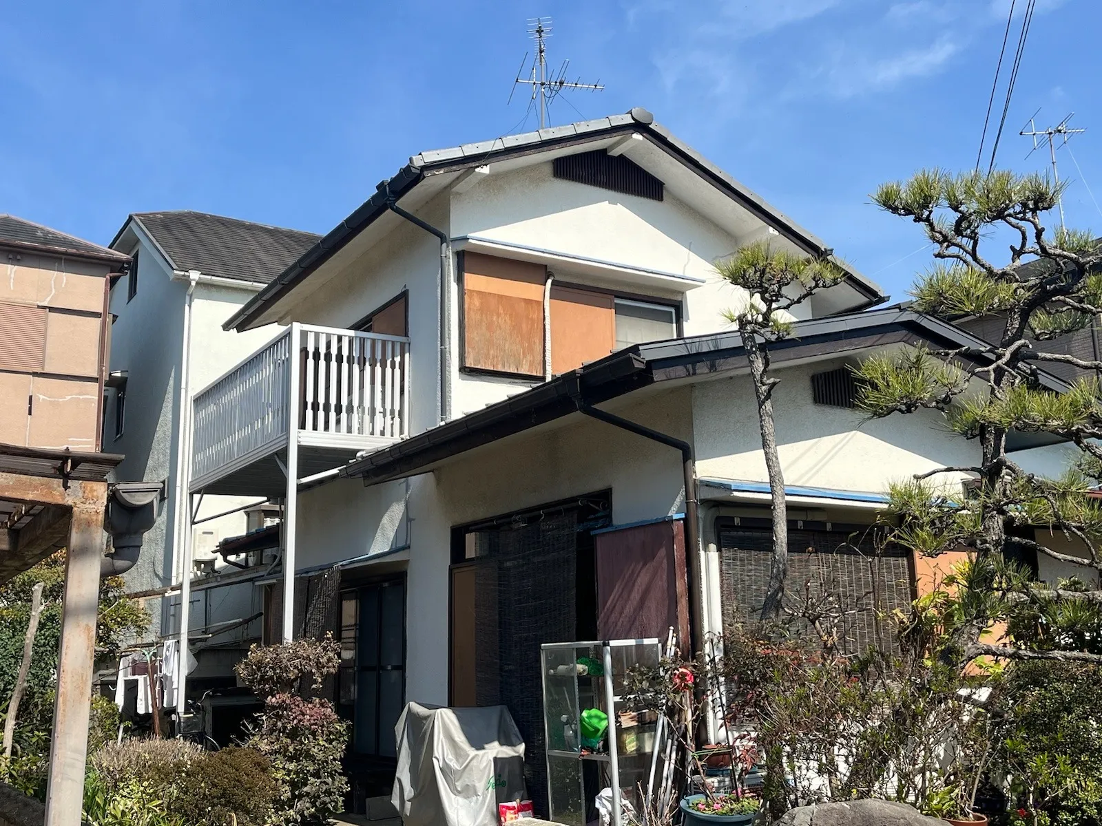 まずは、施工前の「現況」です。